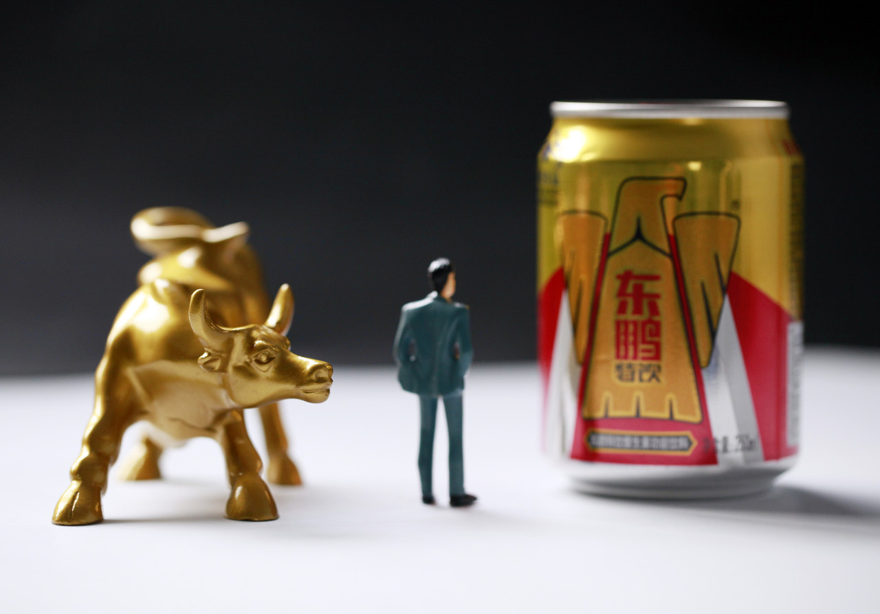 东鹏特饮谁的对手？(图1)