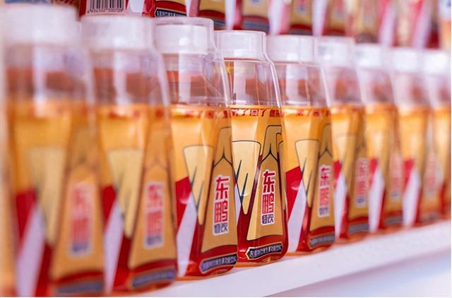 东鹏特饮：功能饮料红海竞争中持续领航的秘诀(图1)