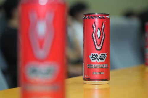 能量饮料有哪些？归家途中首选国产能量饮料战马(图2)